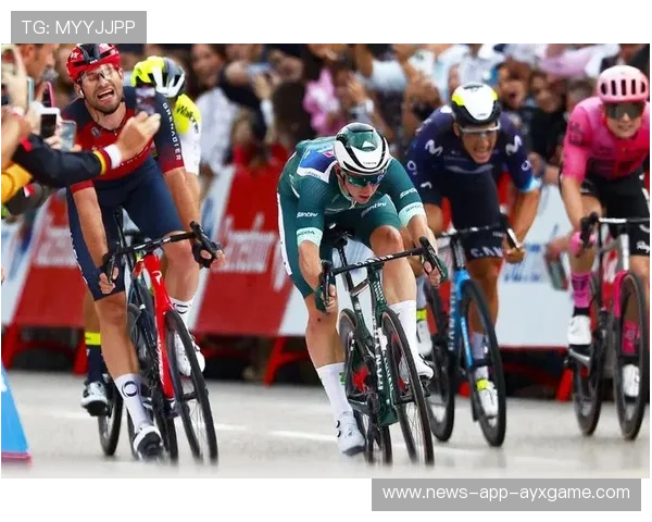 自行车赛冠军的最后一公里史诗级冲刺